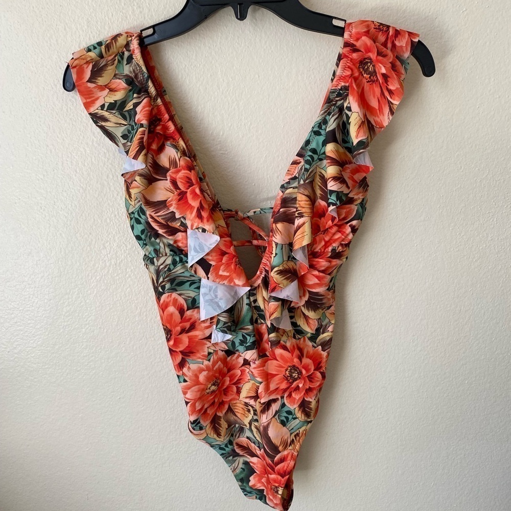 Show Me Your Mumu Women’s Capri Ruffled One Piece Swimsuit Size S Resort Wear - Picture 3 of 6